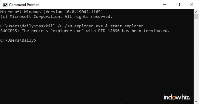 Menggunakan command prompt untuk me-restart explorer.exe