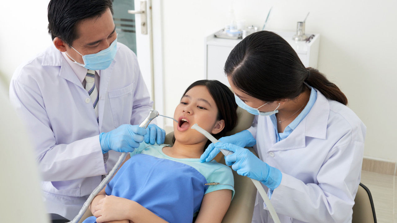 Peran Kesehatan Gigi Secara Keseluruhan dalam Mencegah Gigi Berlubang dan Nyeri yang Terkait